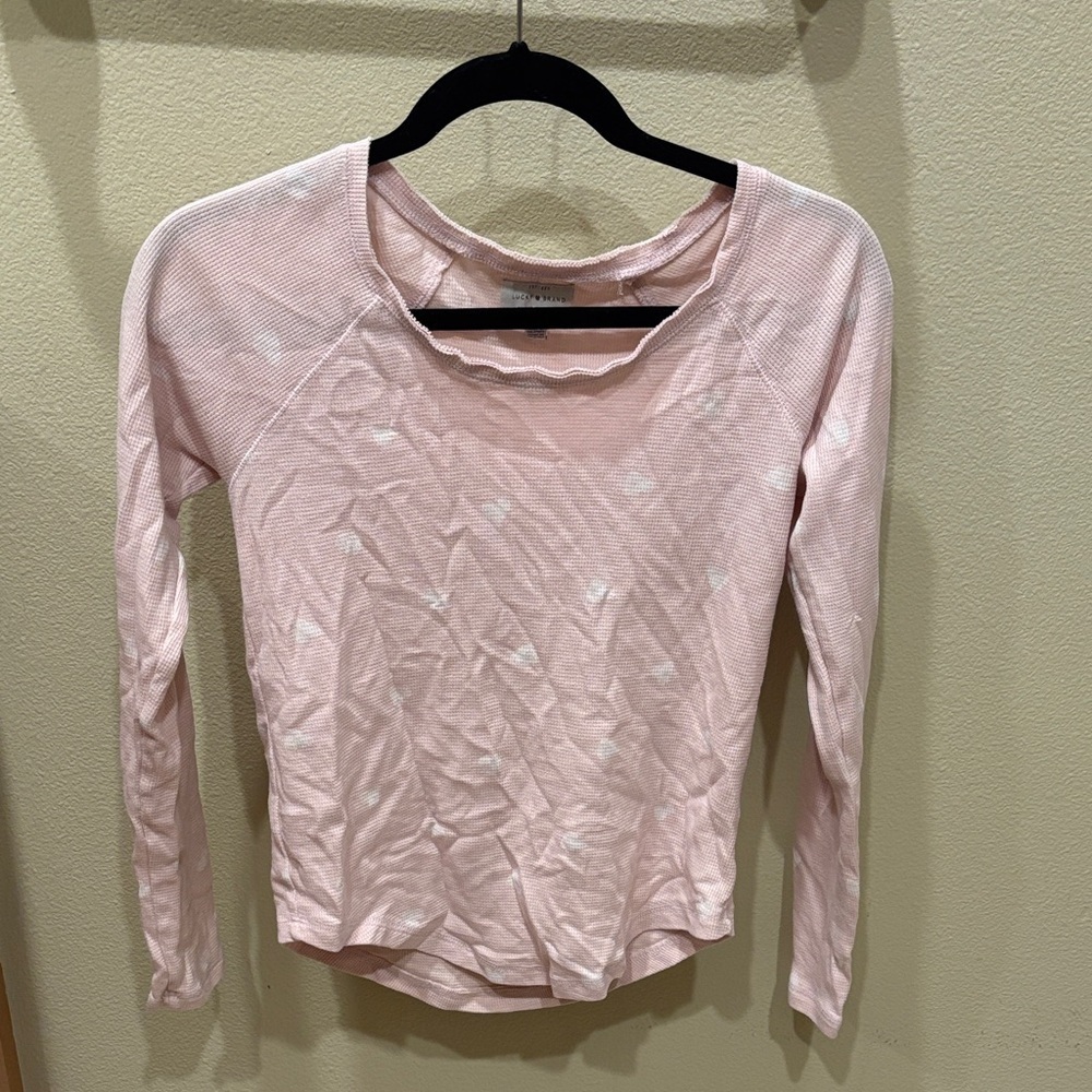 Lucky Brand Light Pink Long Sleeve Tee Shirt white hearts all over it - Picture 2 of 11